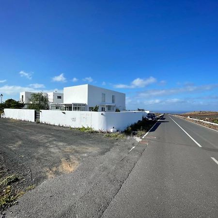 Azur Arts Lanzarote Lofts Lägenhet Tinajo Exteriör bild