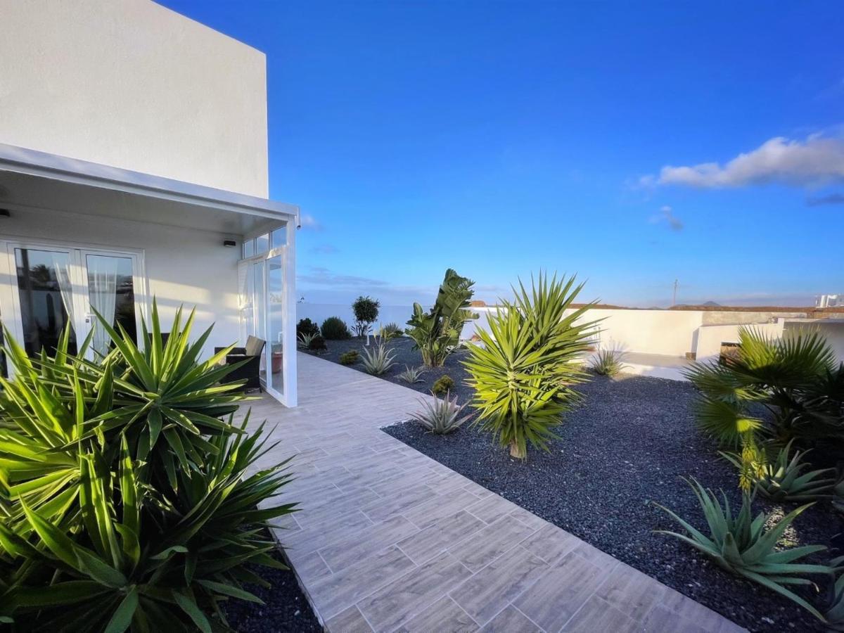 Azur Arts Lanzarote Lofts Lägenhet Tinajo Exteriör bild