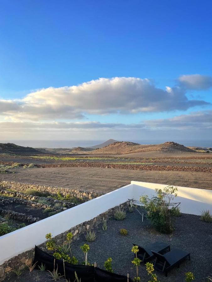 Azur Arts Lanzarote Lofts Lägenhet Tinajo Exteriör bild