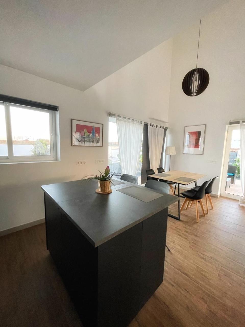Azur Arts Lanzarote Lofts Lägenhet Tinajo Rum bild