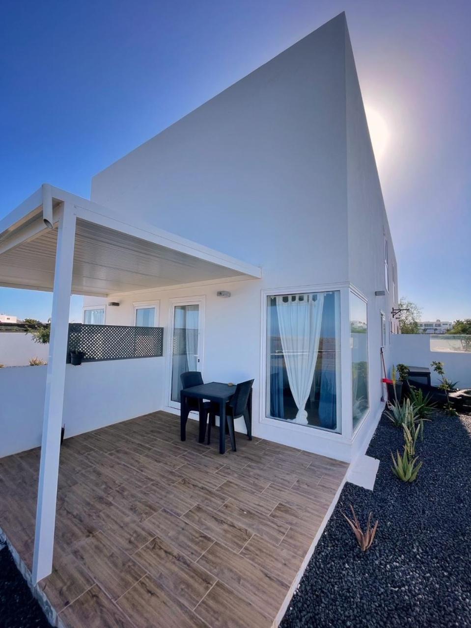 Azur Arts Lanzarote Lofts Lägenhet Tinajo Rum bild